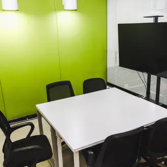 Salas de juntas y reuniones